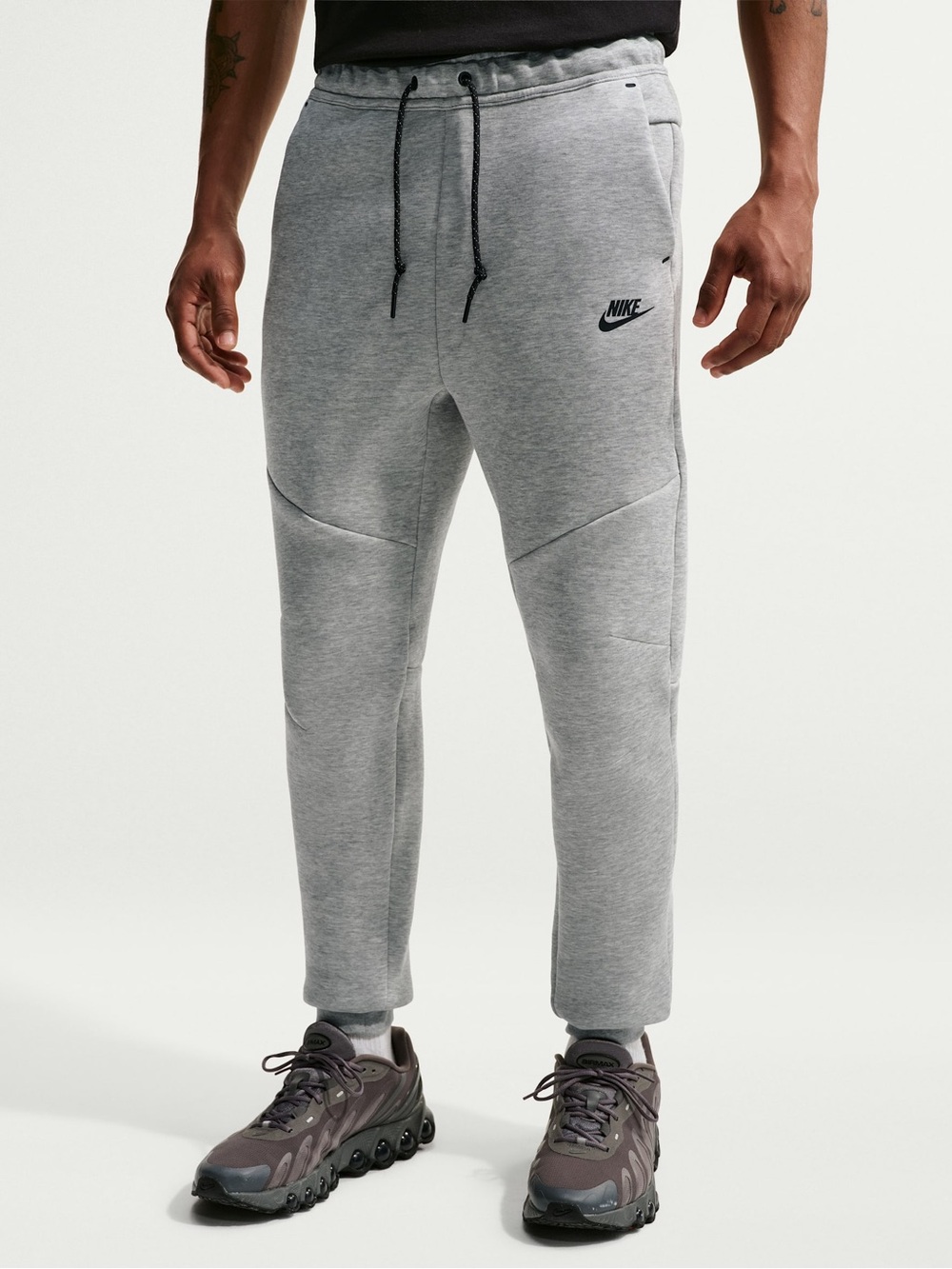 Nike Men’s Tech Fleece Joggers Heather Gray/Black Size Medium Tall